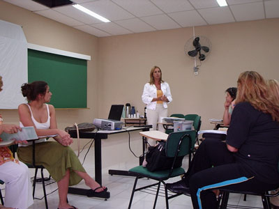 Profa. Carmen  Luiza SIlva, Pr� reitora Acad�mcia.